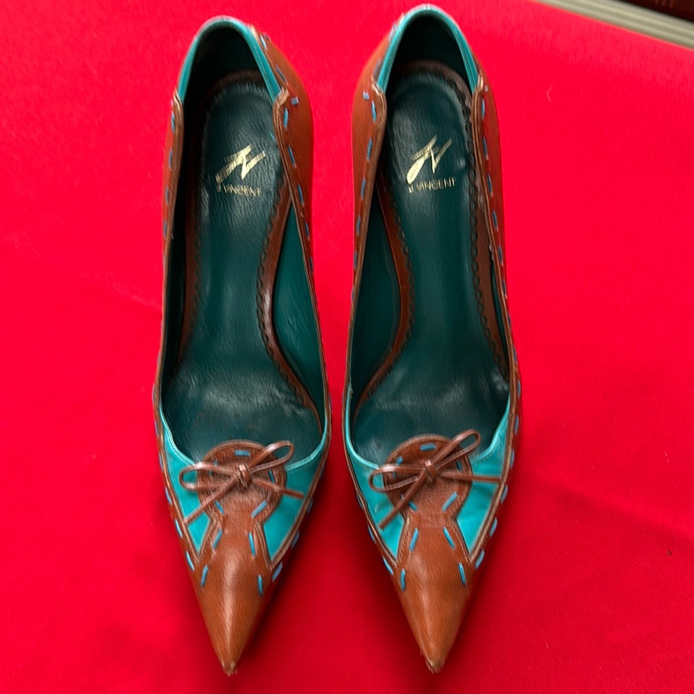 J Vincent Heels